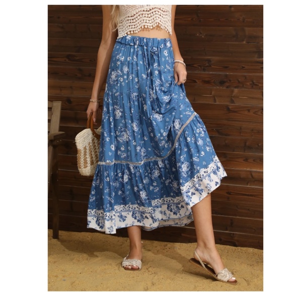 028 Boho Blue Floral Print Stretchy Waist Maxi Skirt